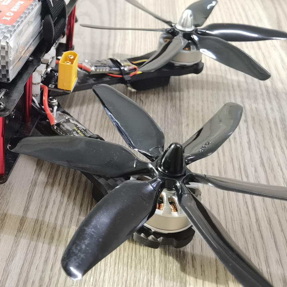 10個504060 5 × 4 × 6 6ブレード単色cw  - Drone Kit Build Yourself のレビューと価格